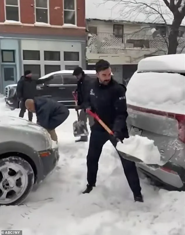 New York City Confronts Historic Snowfall as Winter Storm Fern Unleashes 'Icemageddon' Blizzard
