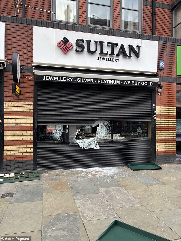 Exclusive Bystander Footage Captures Brazen Jewelry Heist in London