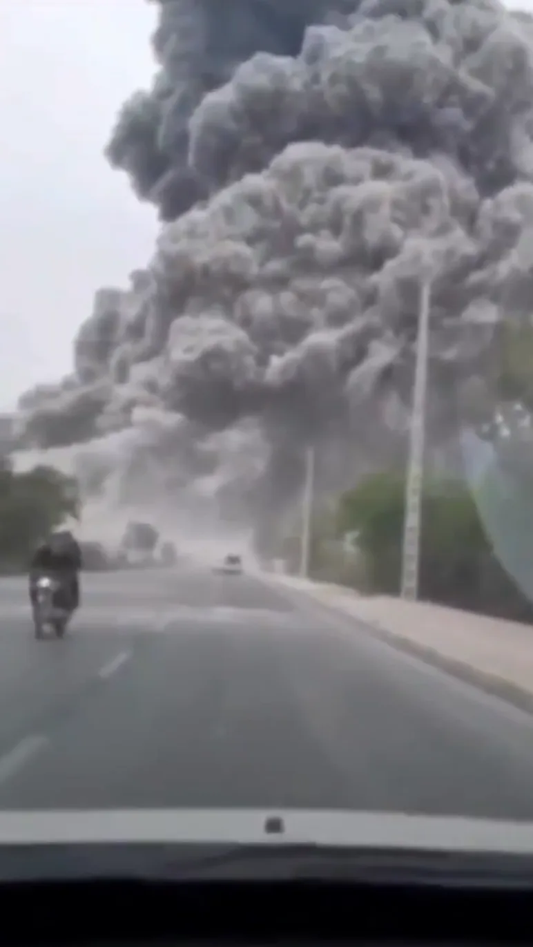 U.S. and Israel Launch Missile Strikes on Iran, Sparking Massive Explosion in Bushehr