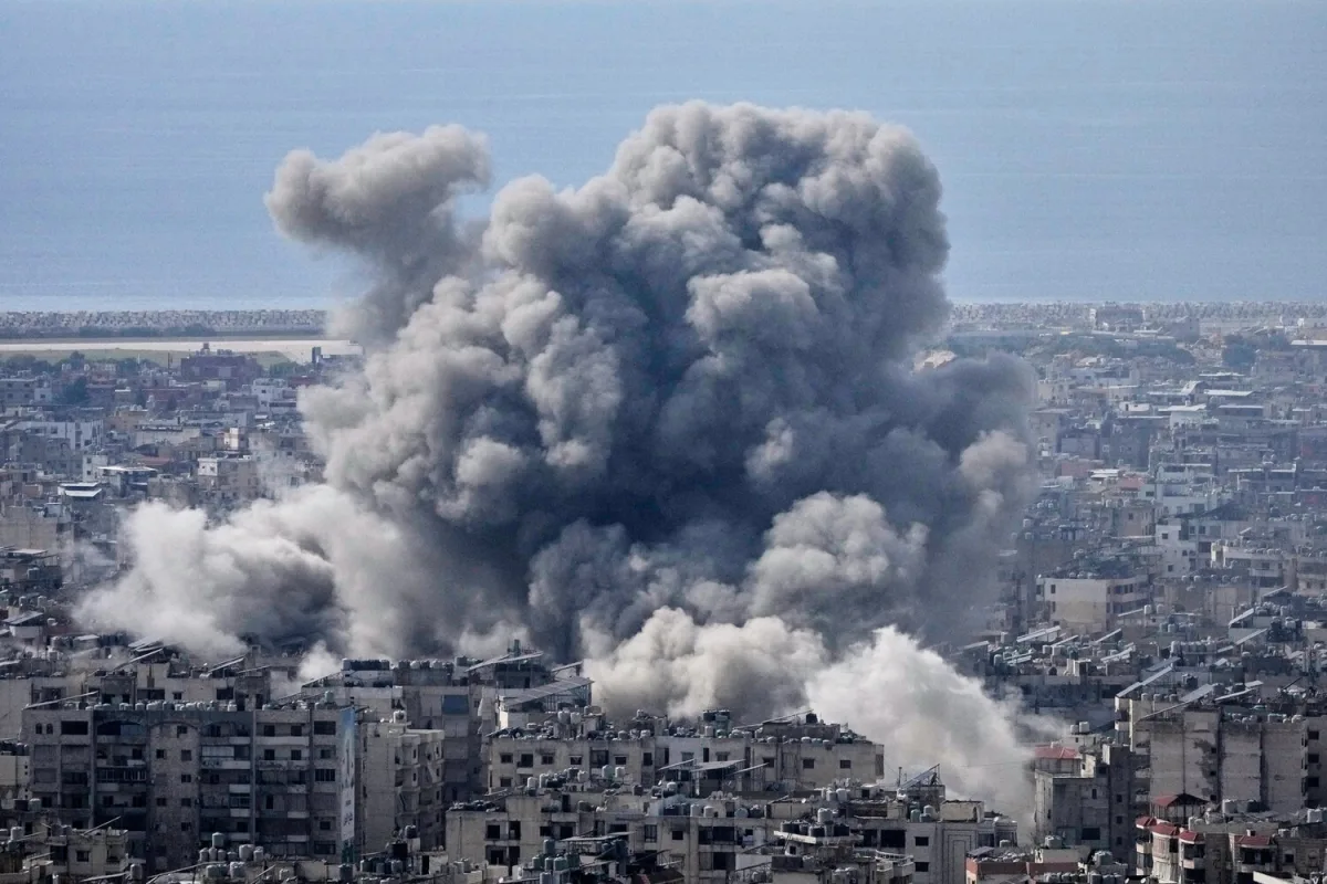 Israeli Airstrikes Target 36 Populated Areas in Southern Lebanon, Escalating Conflict with Hezbollah