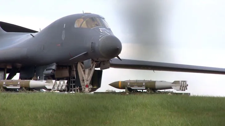 U.S. B-1B Bombers Deploy to UK Amid U.S.-UK Policy Shift on Iran Strikes