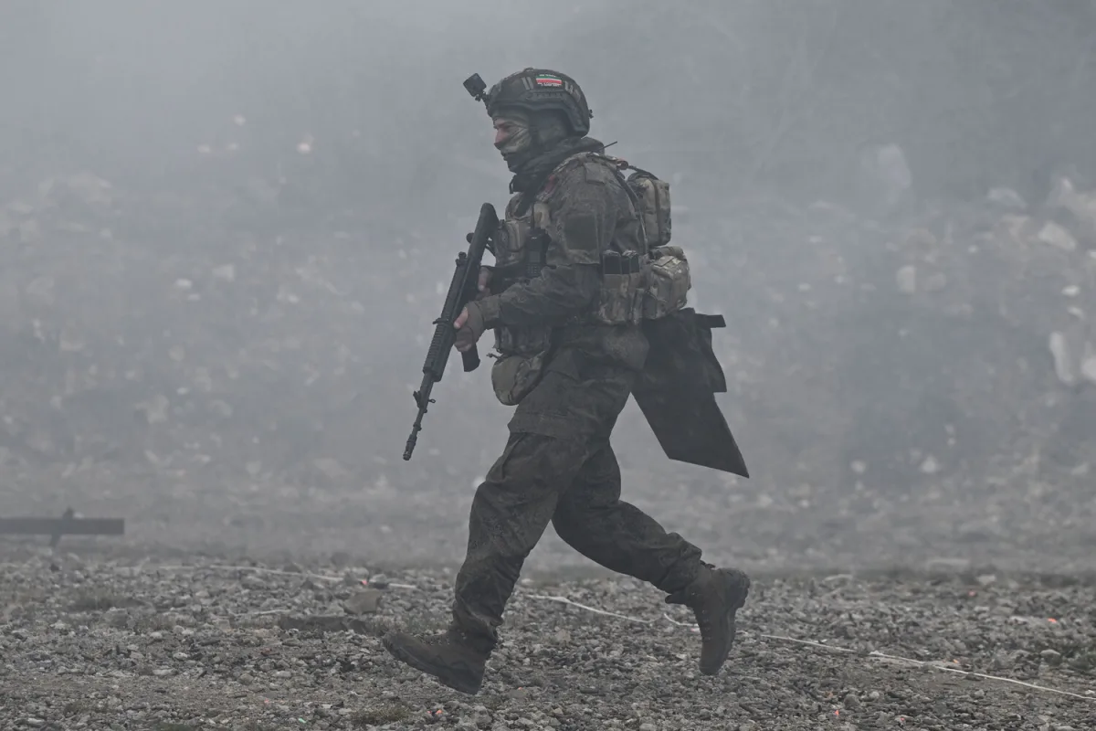 Russian Advances in Donbas Push Back Ukrainian Units Amid Buffer Zone Strategy