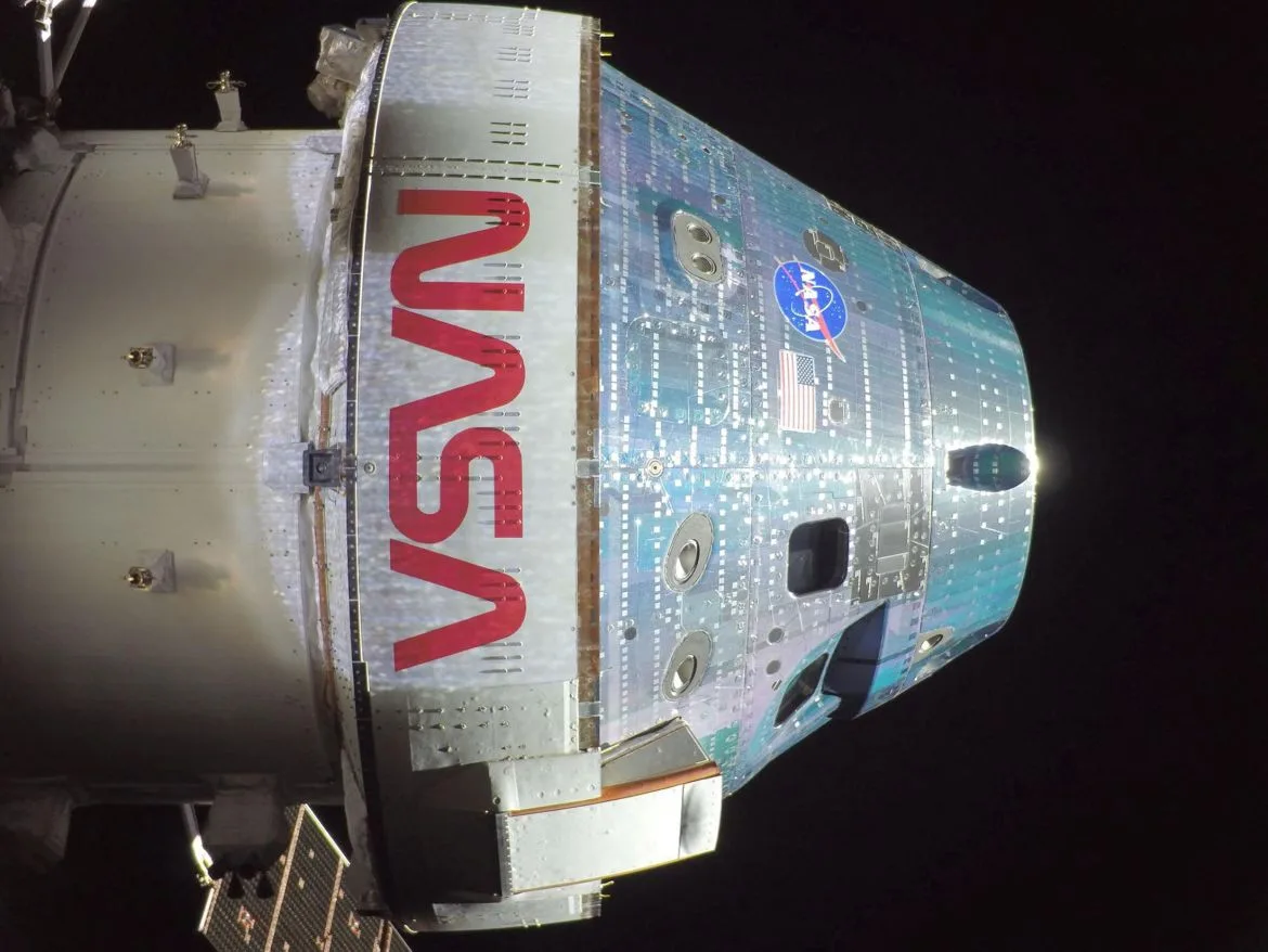 Artemis II Crew Shares Hauntingly Beautiful Earth Photos from Orion Spacecraft, Highlighting Planet's Fragility
