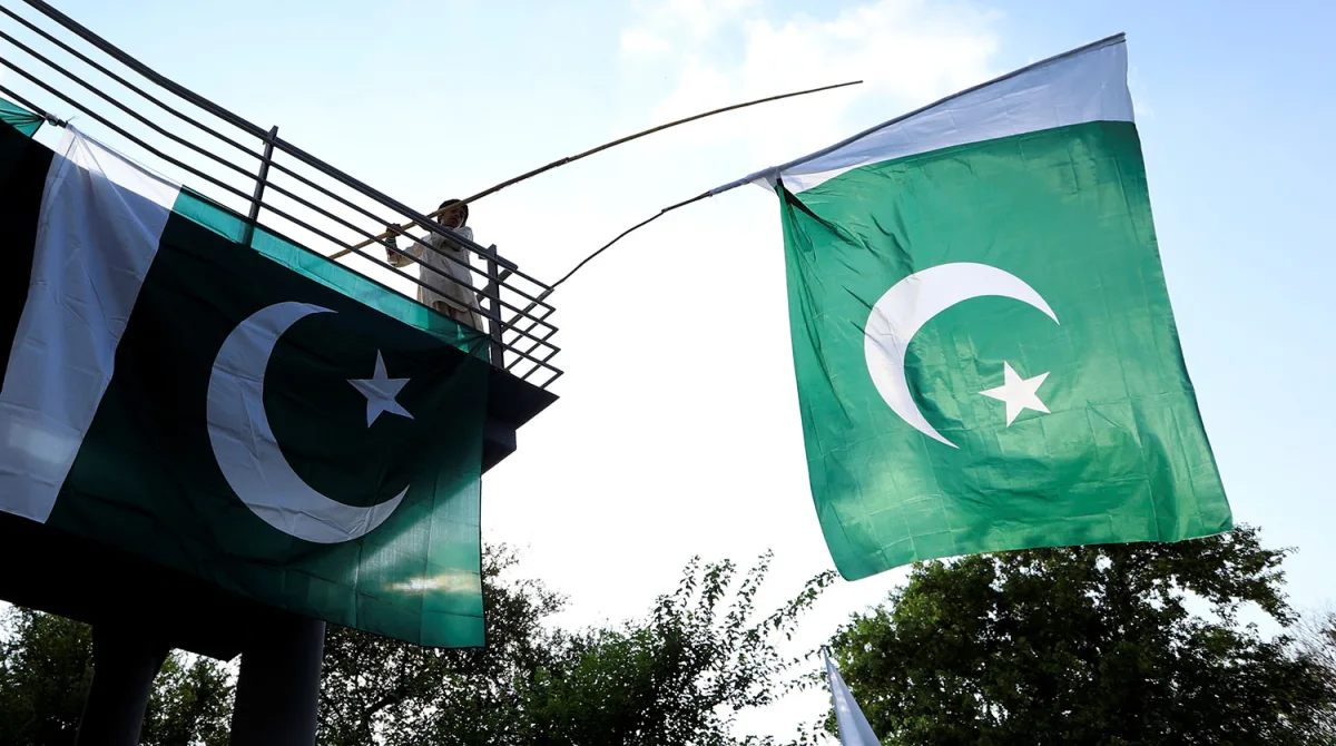 Escalating Tensions Between Iran and Saudi Arabia Threaten Peace Talks Amid Missile Strikes on U.S. Assets, as Pakistan Works to Mediate
