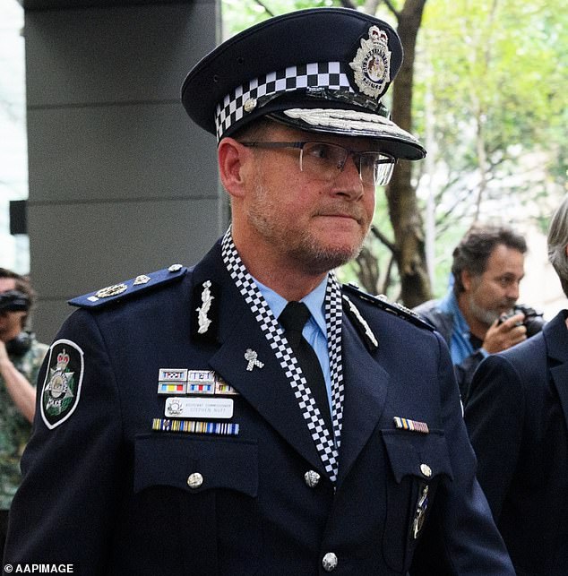Bondi Massacre Inquiry Reveals Rapid 11-Shot Fatal Attack Timeline